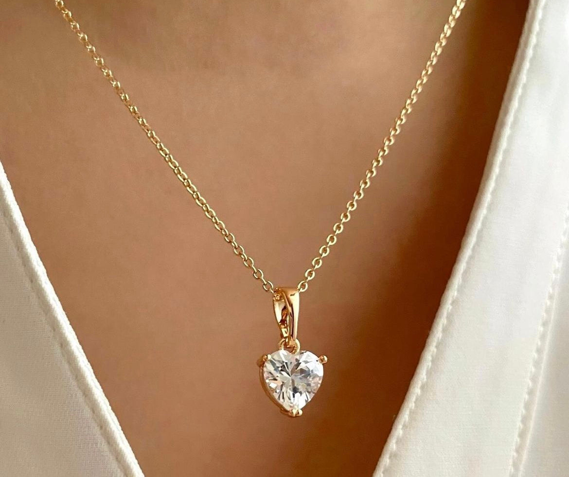 Heart stone necklace