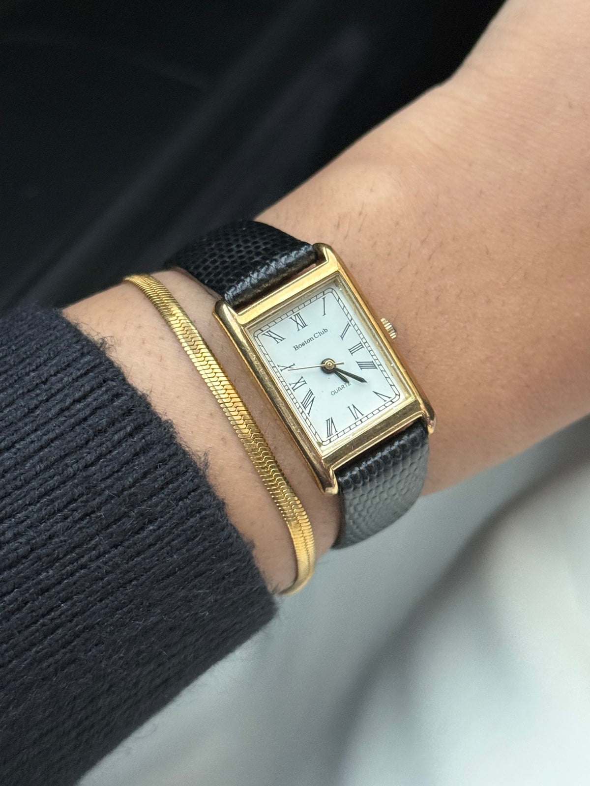 Boston Club Tank Vintage Watch for women: Black Leather Strap