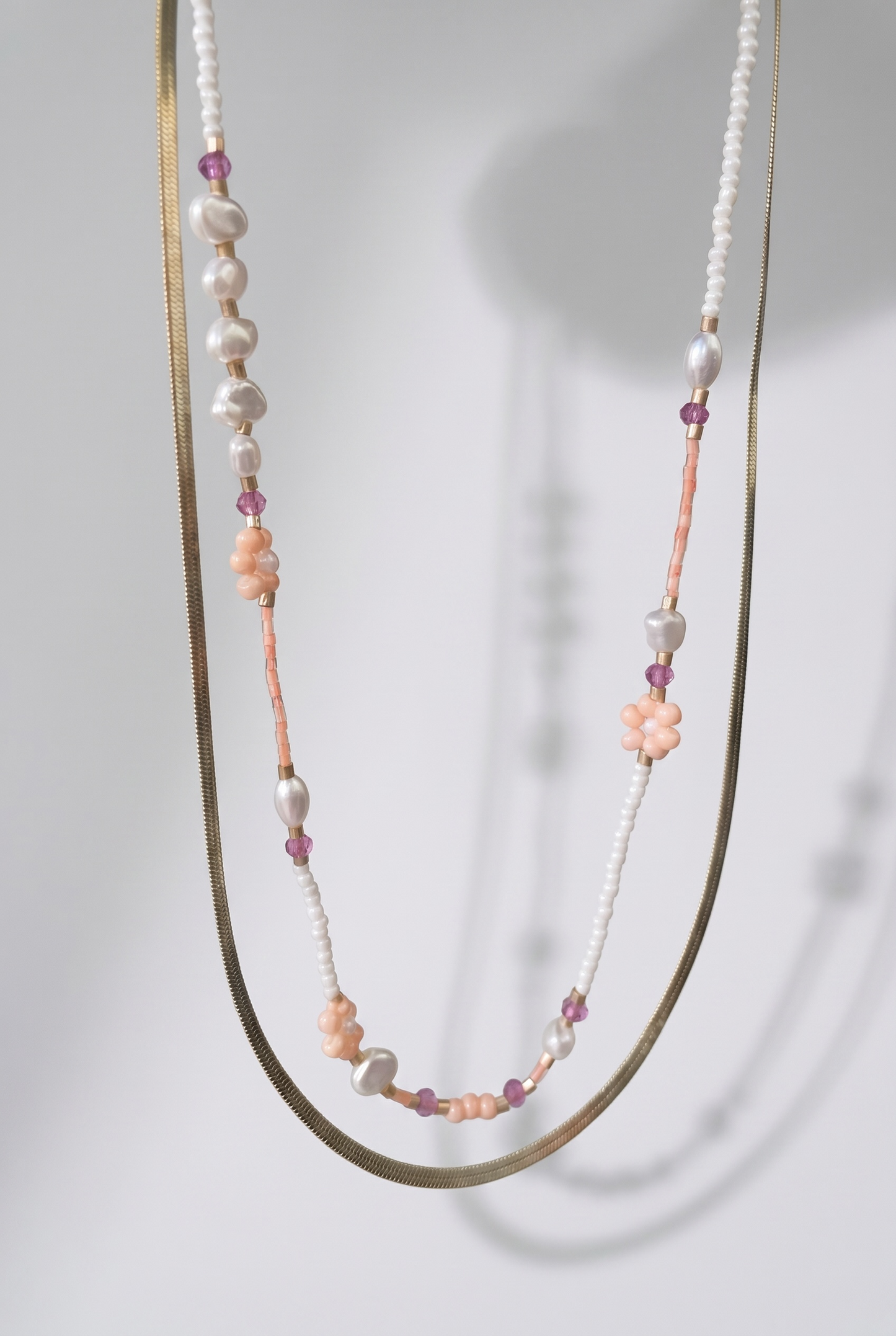 Dainty flower necklace