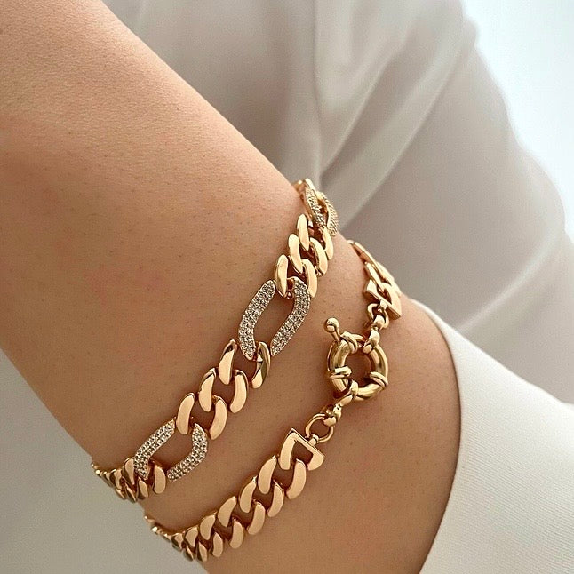 Almond essential bracelet