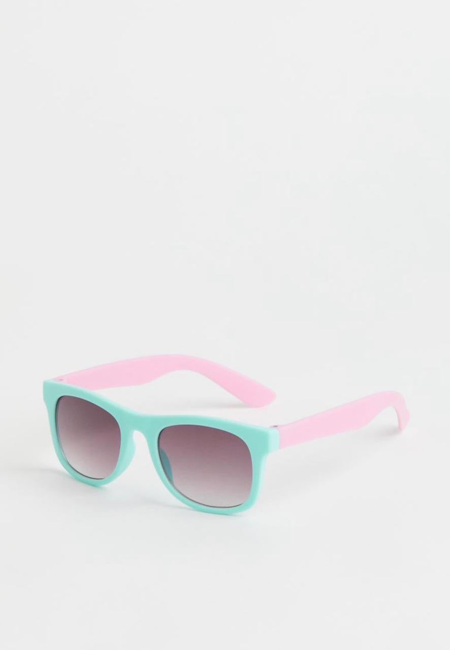 H&M sunglasses pair 4-10Y