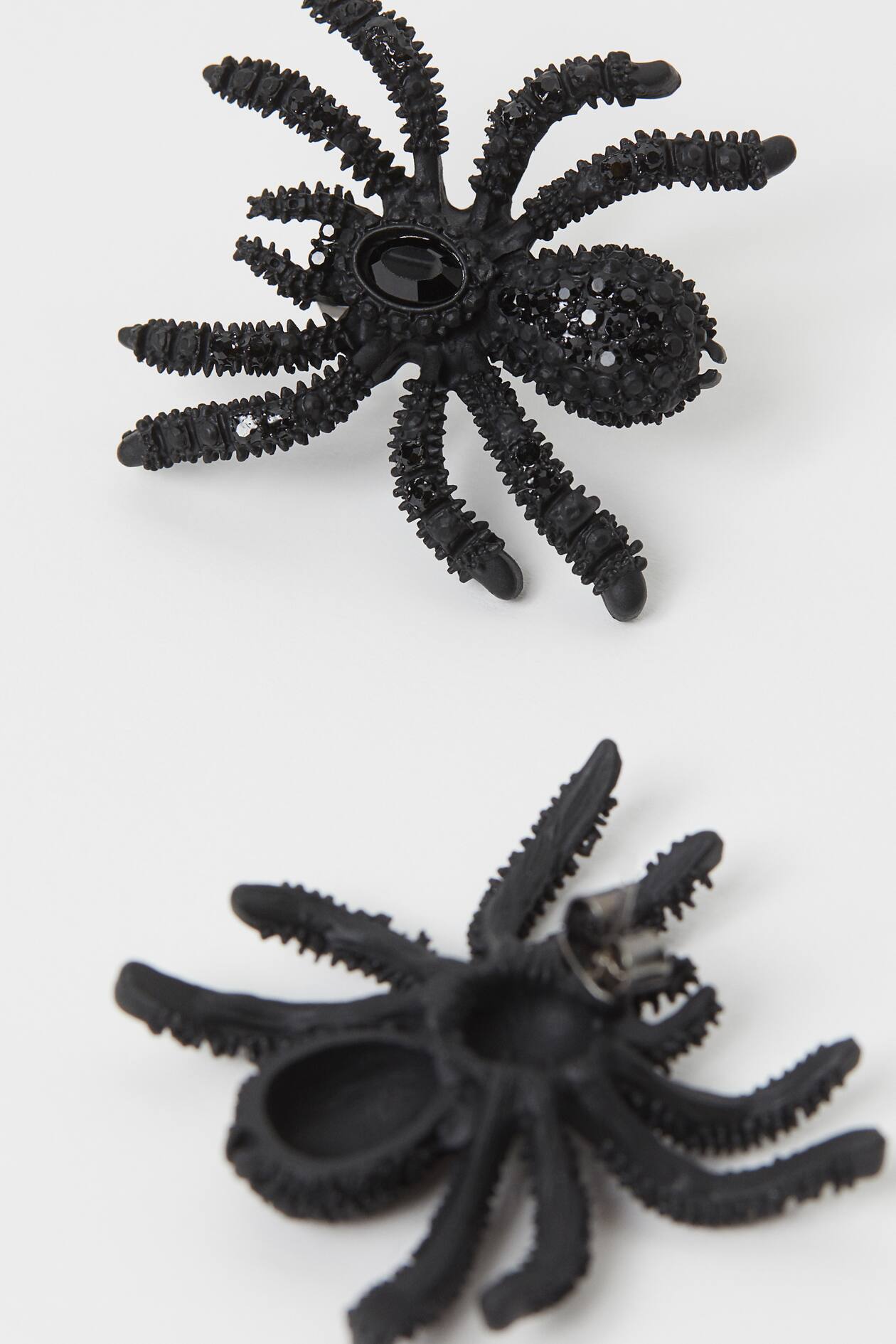 H&M SPIDER EARRINGS black