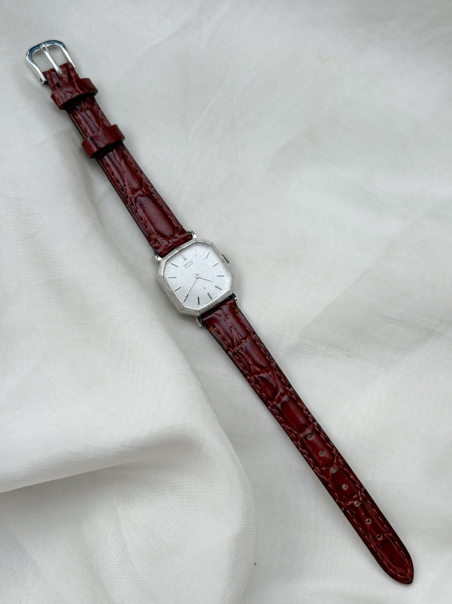 Seiko Rare Silver Tank Leather strap watch