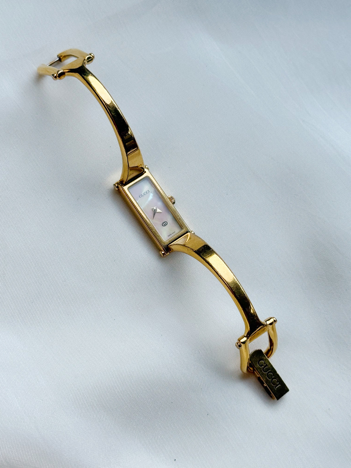 Vintage Gucci 90s Gold-Plated 1500L Quartz Watch ; MOP & Black dial