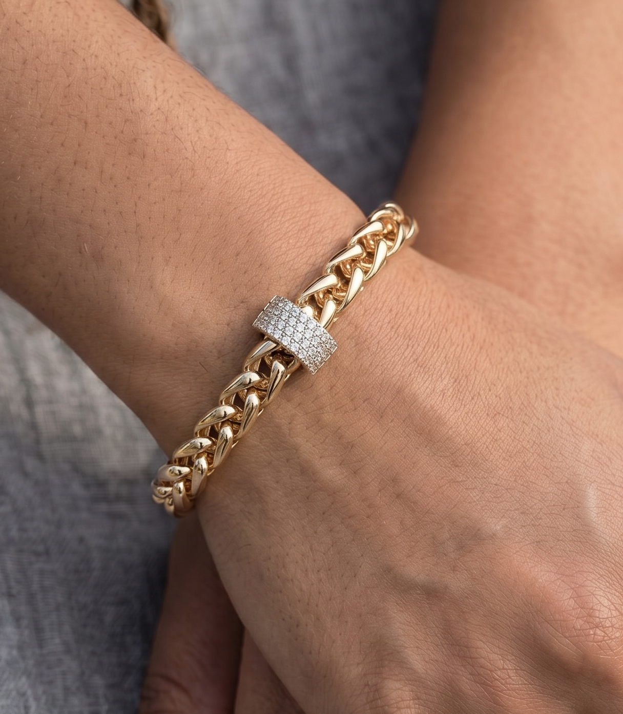 Stones Chunky Linked Bracelet