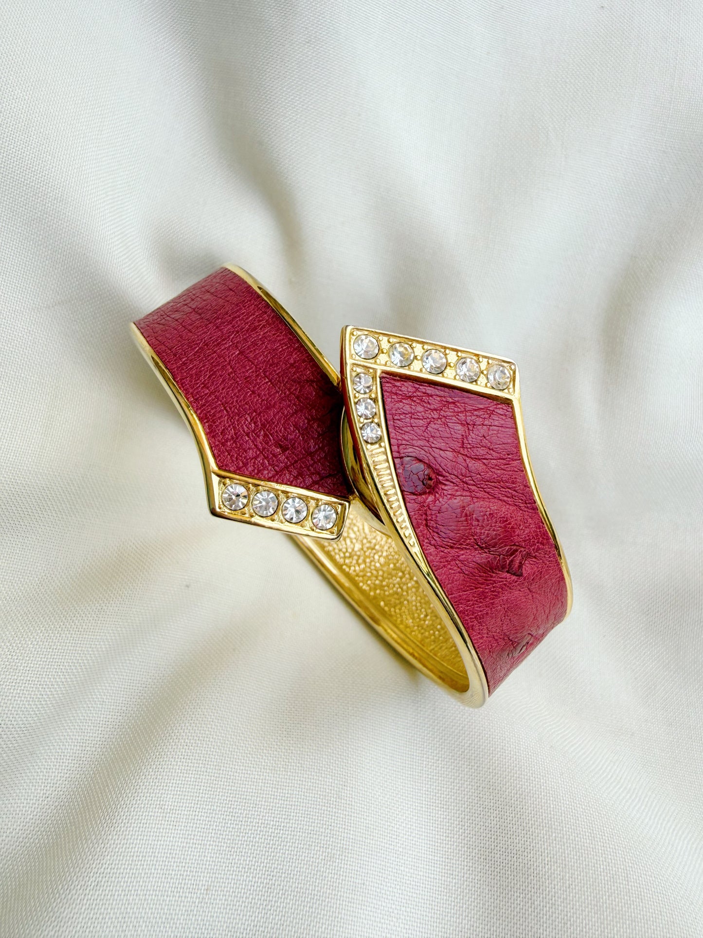 Vintage Peekaboo stones watch