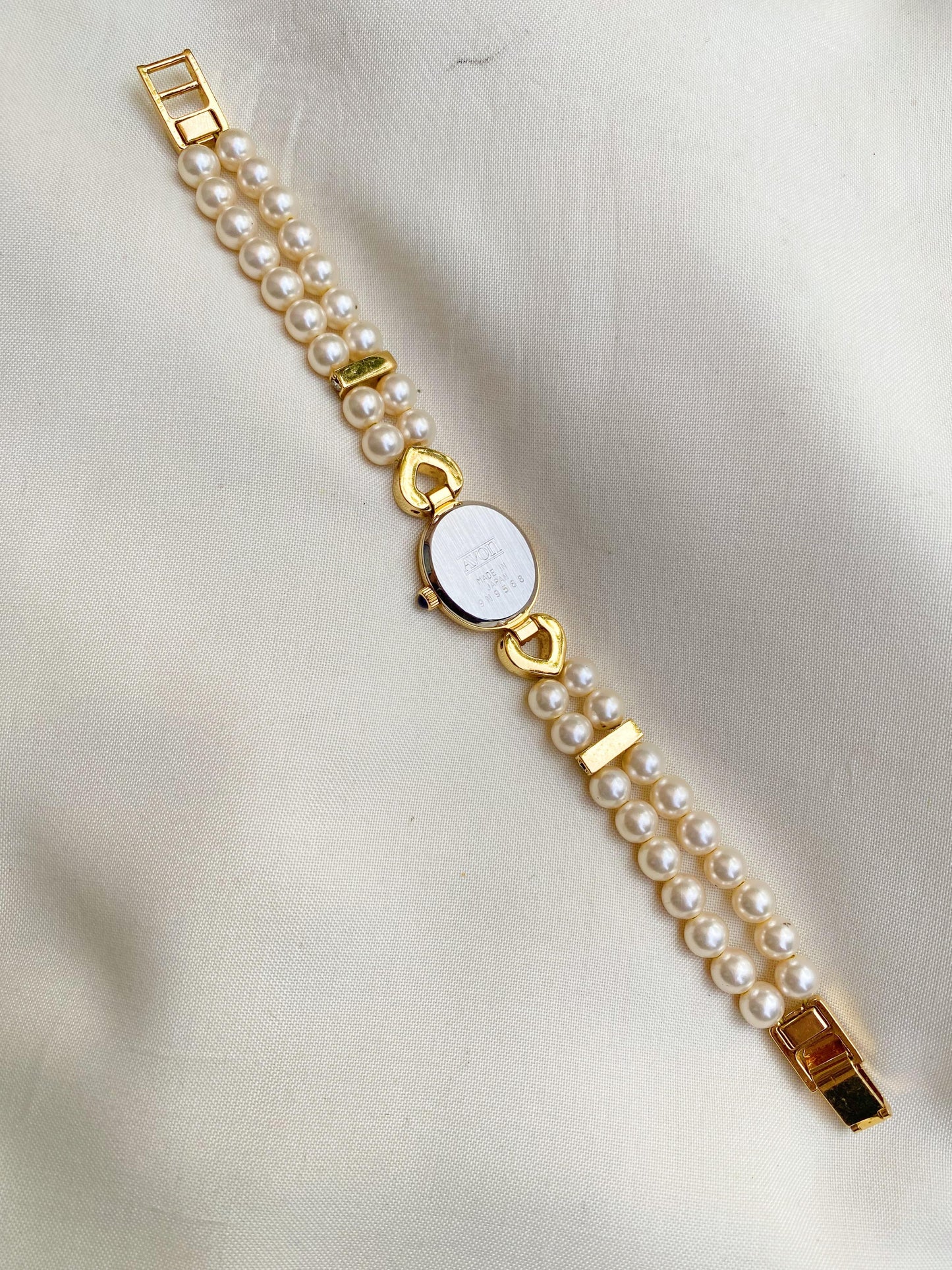 Vintage Avon Pearl watch