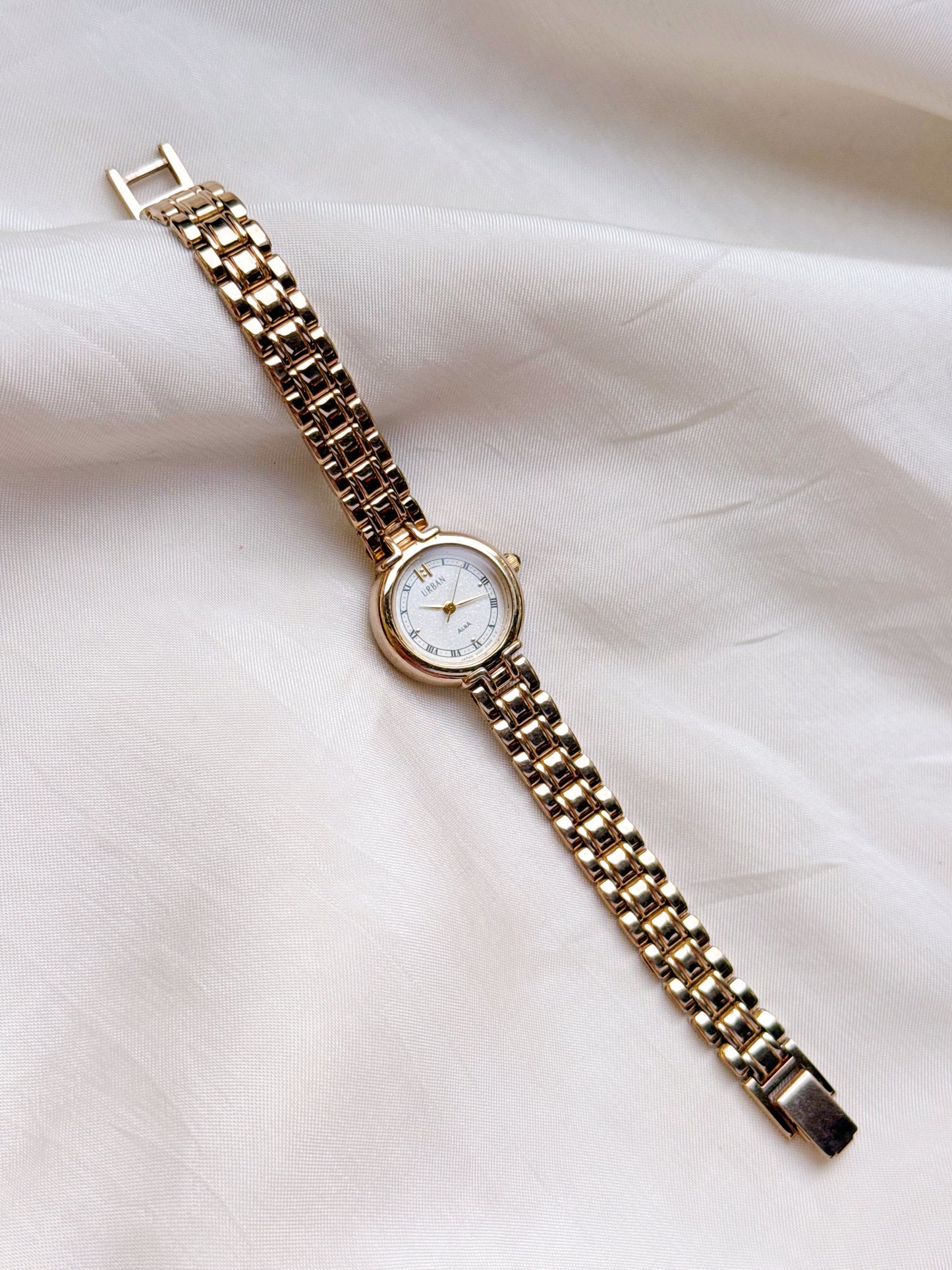 Vintage Rare Alba Urban Gold watch