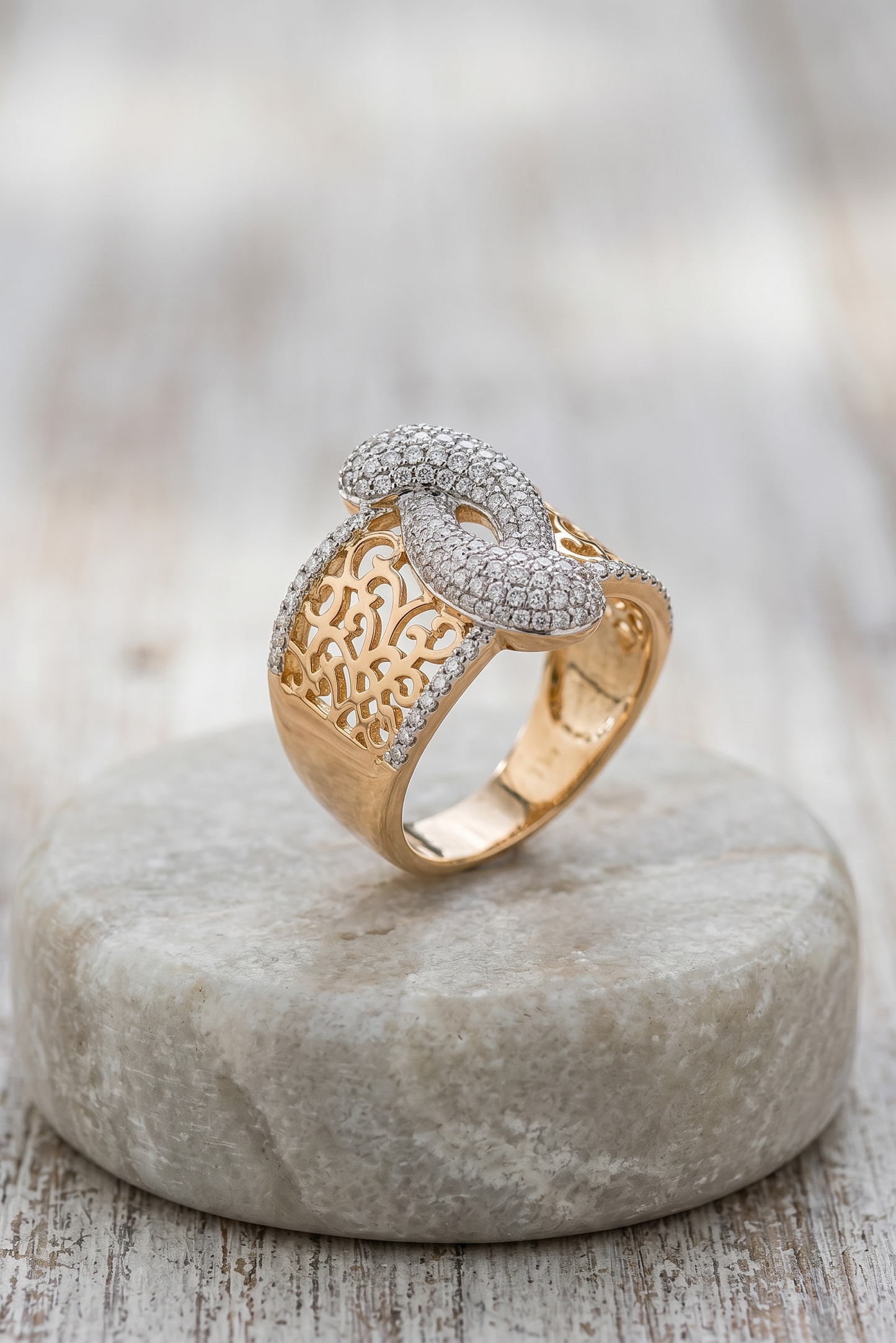 Bougie Two Tone Rhinestone Ring
