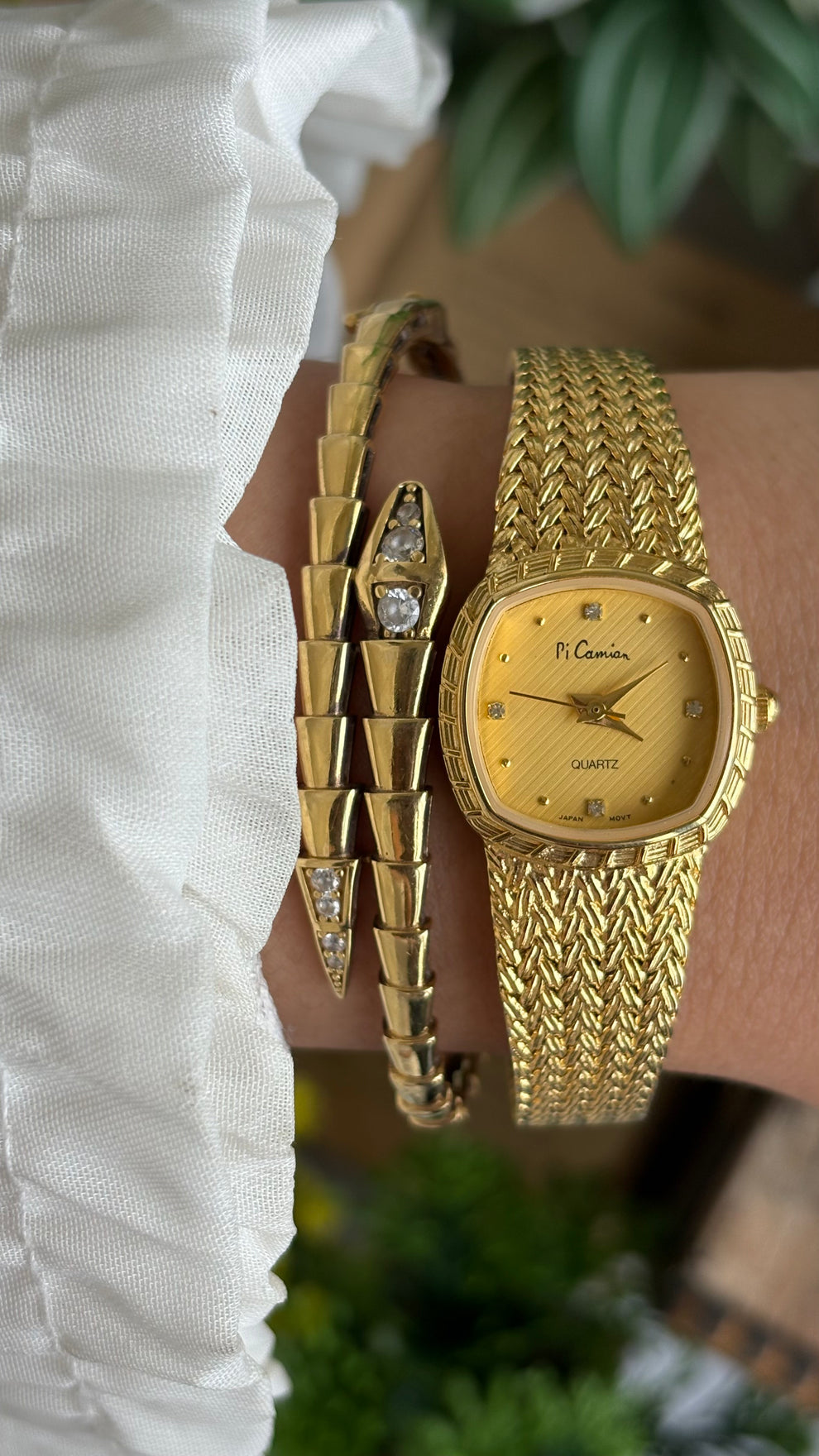 Vintage Pi camian Gold tone watch