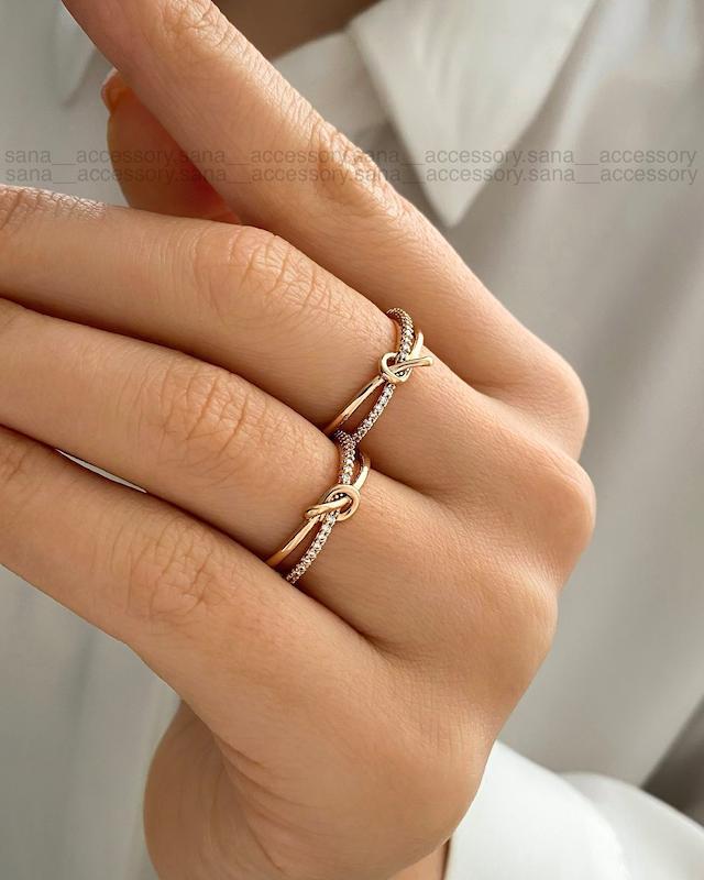 Knot dual ring