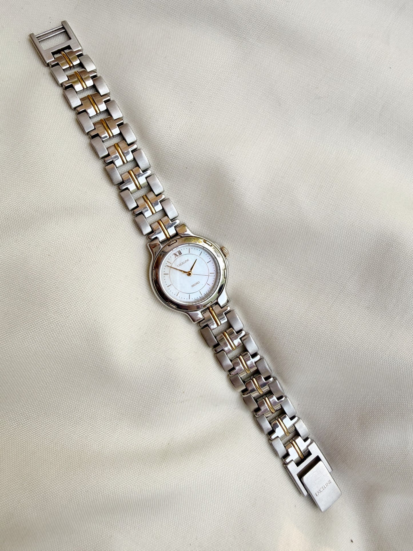 Seiko Exceline MOP Dial silver watch