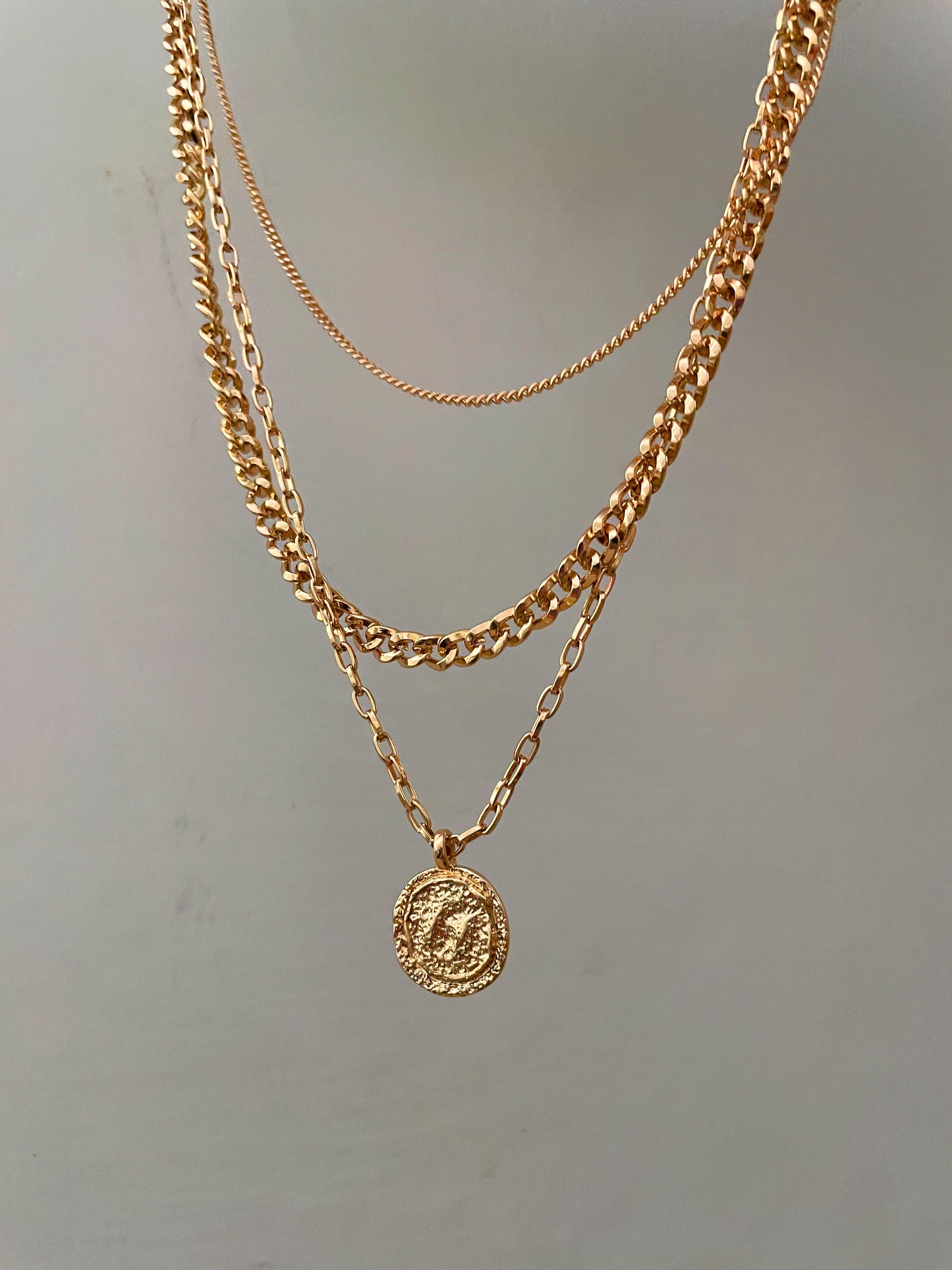 H&M three strand necklace