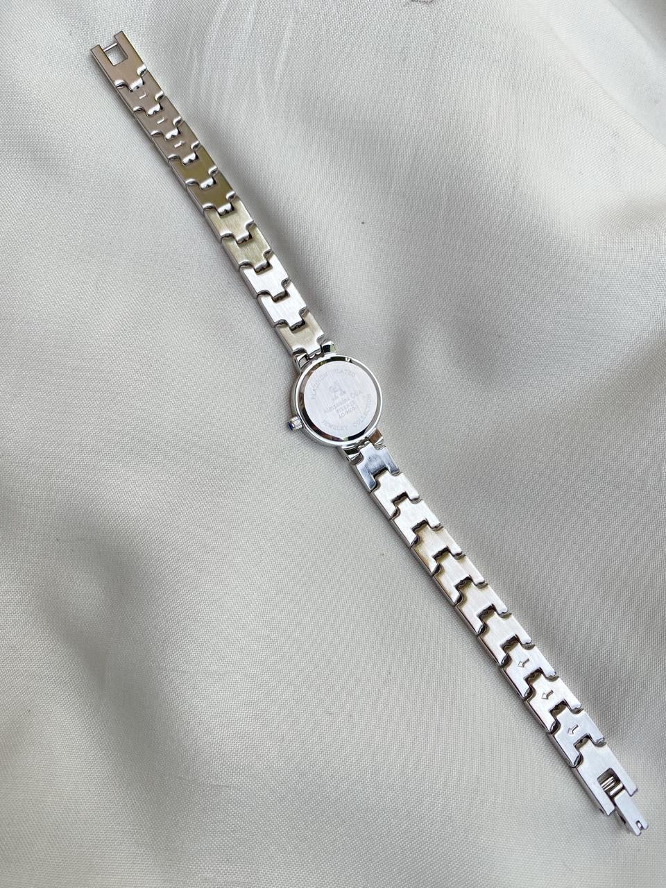 Vintage Stones watch for women in silver