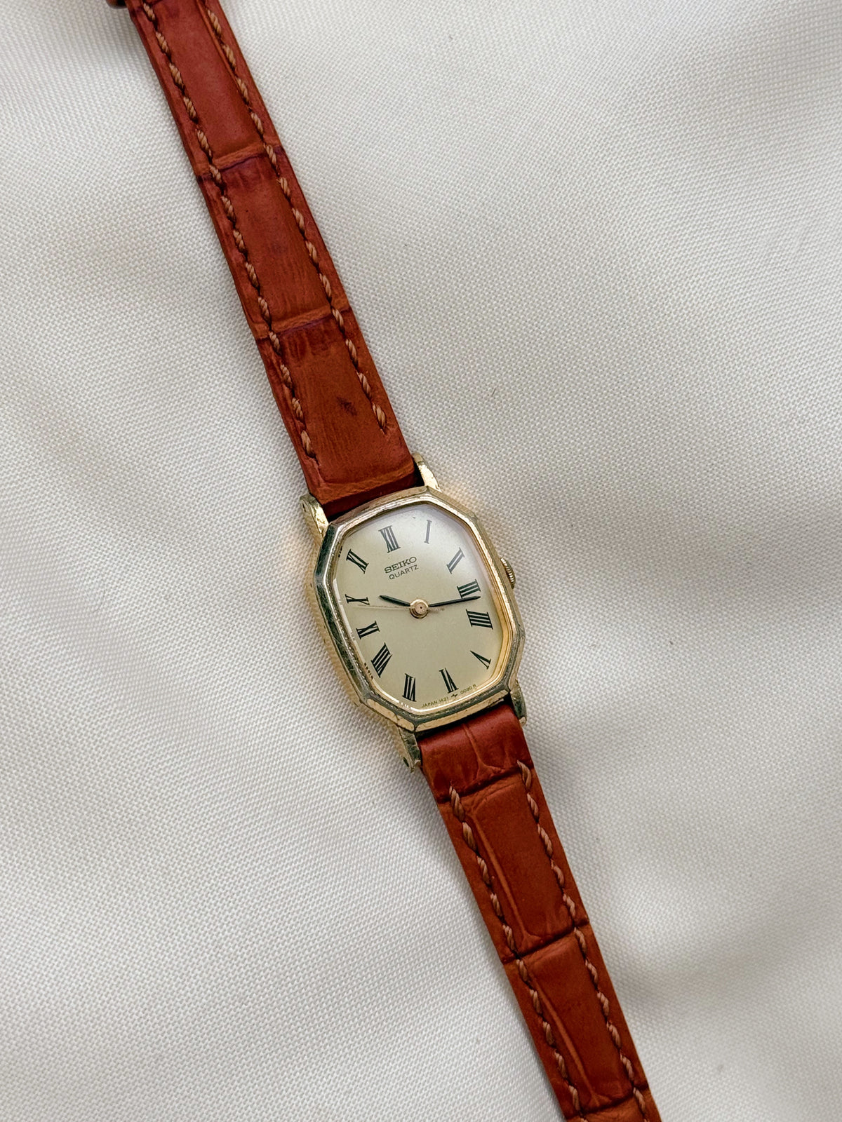 Vintage Seiko Roman tank watch
