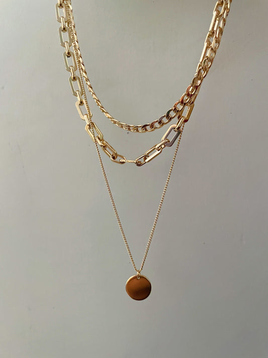 H&M Three strand necklace