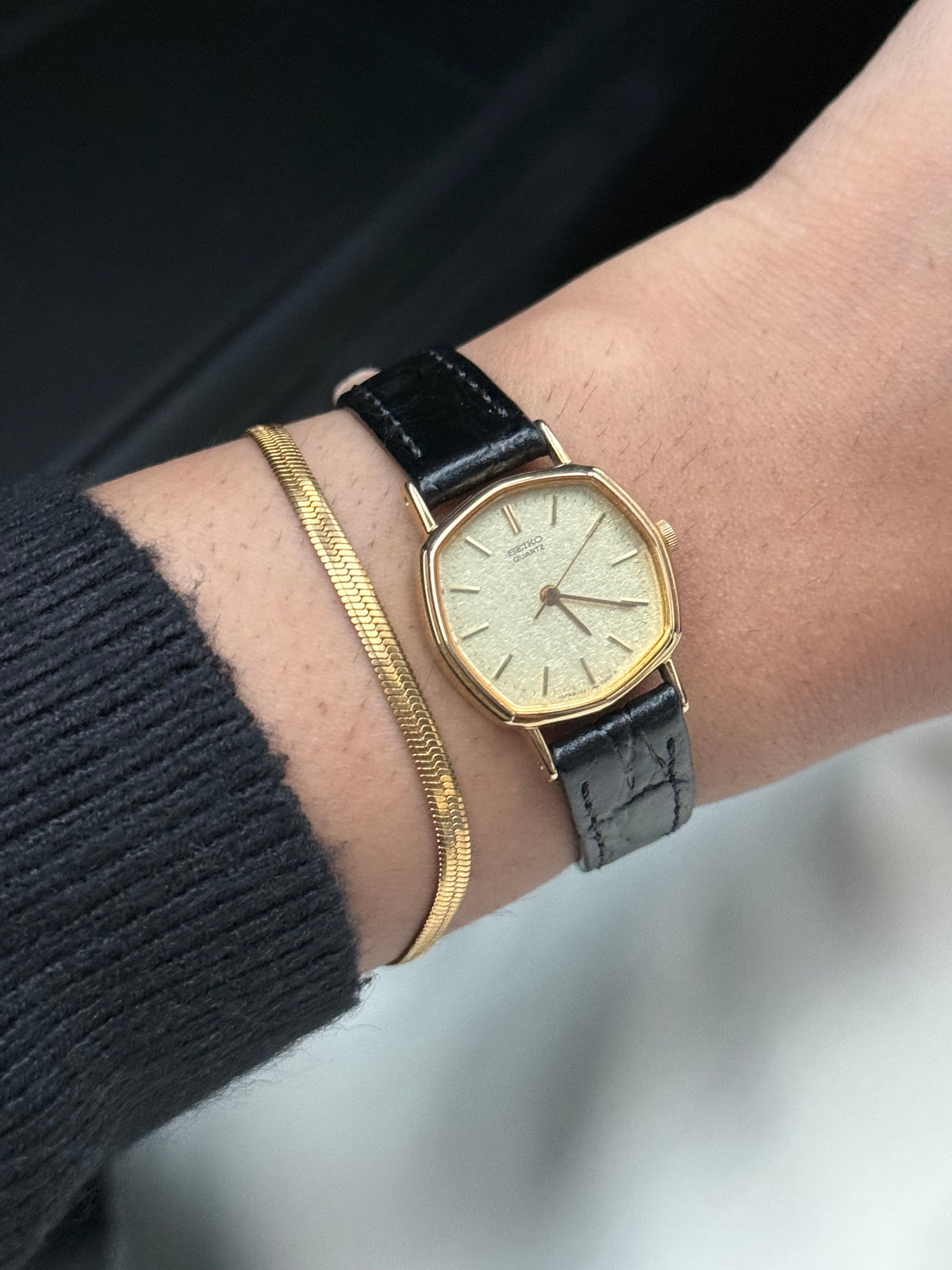 Vintage Seiko textured dial  Watch for women: Black Leather Strap