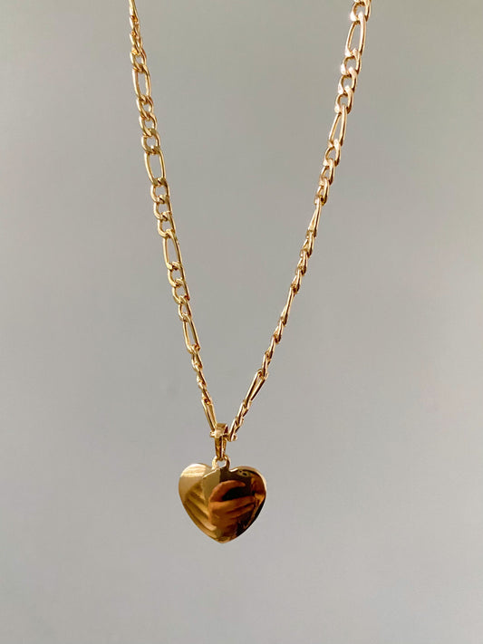Sleek heart necklace