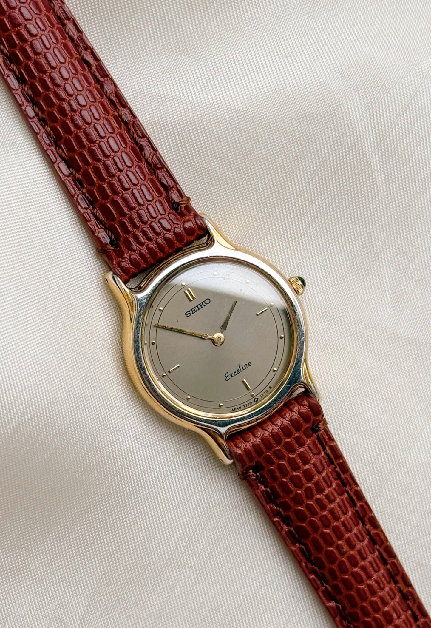 Vintage Seiko Exceline strap watch for women