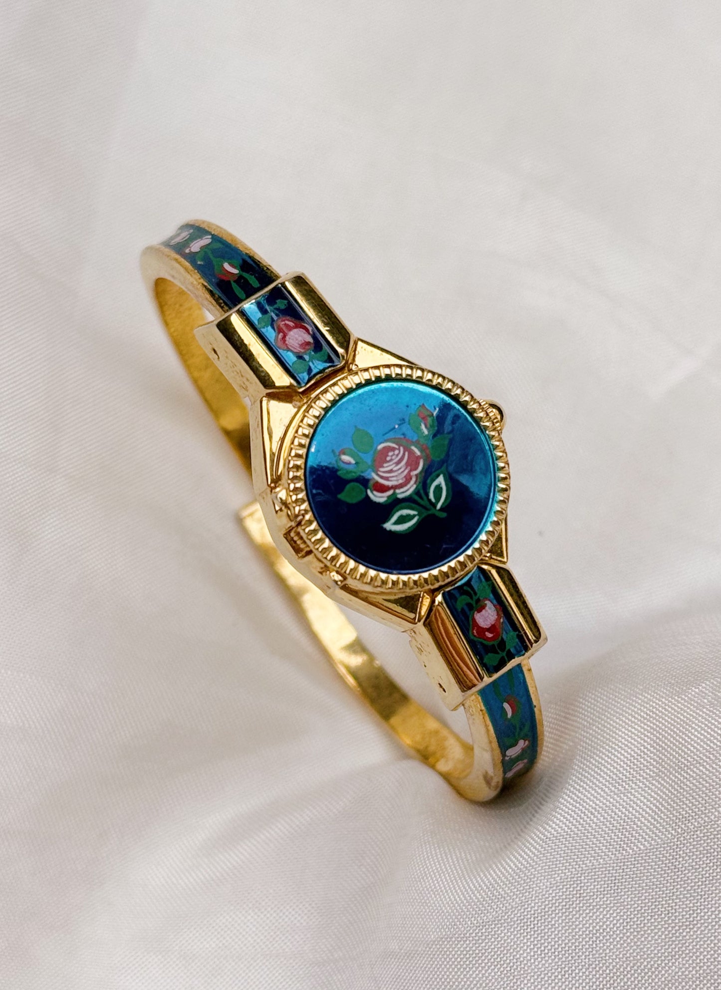 Vintage Peekaboo watch for women