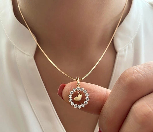 Heart stone necklace