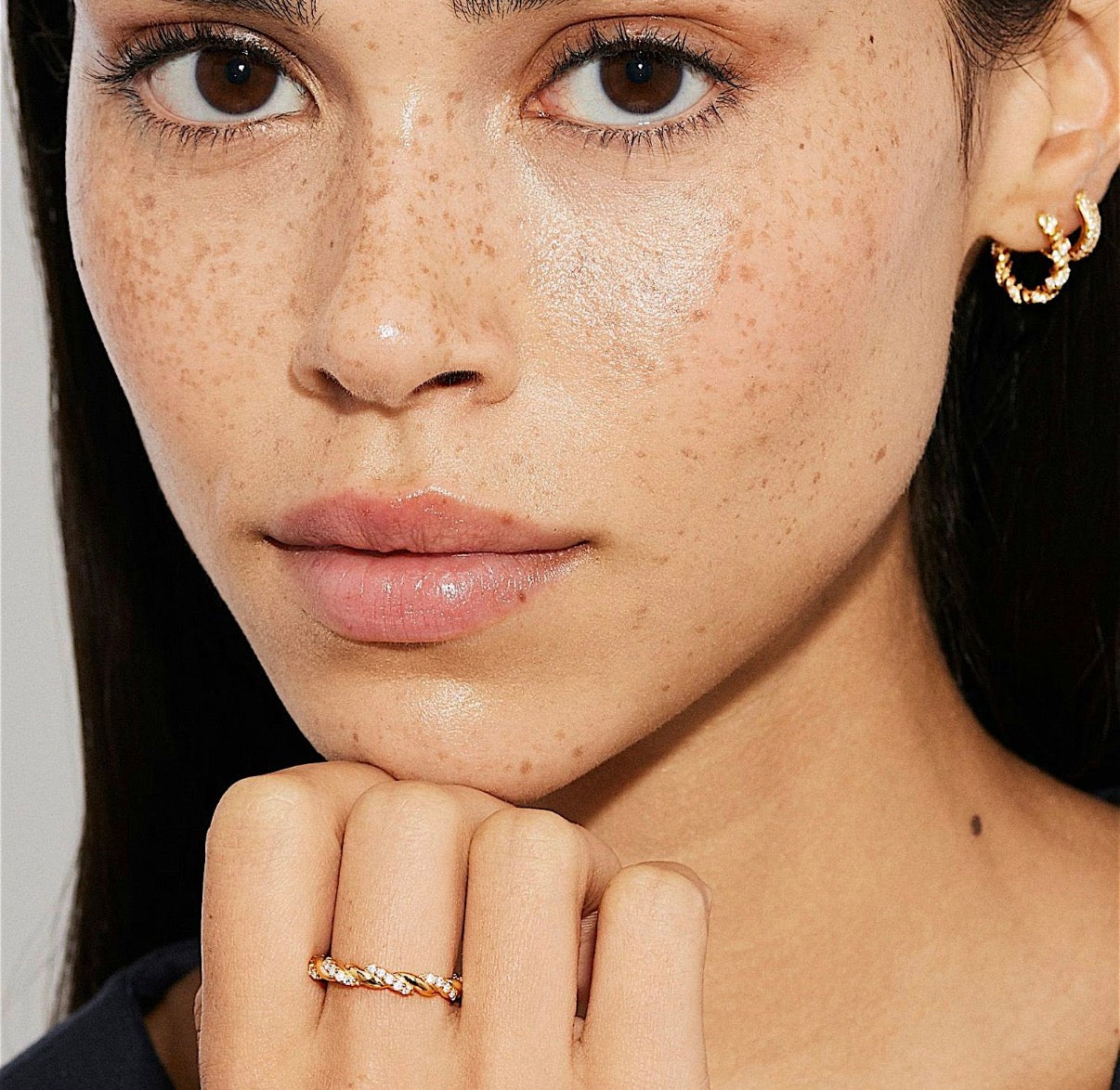 Essentials Twist Ring