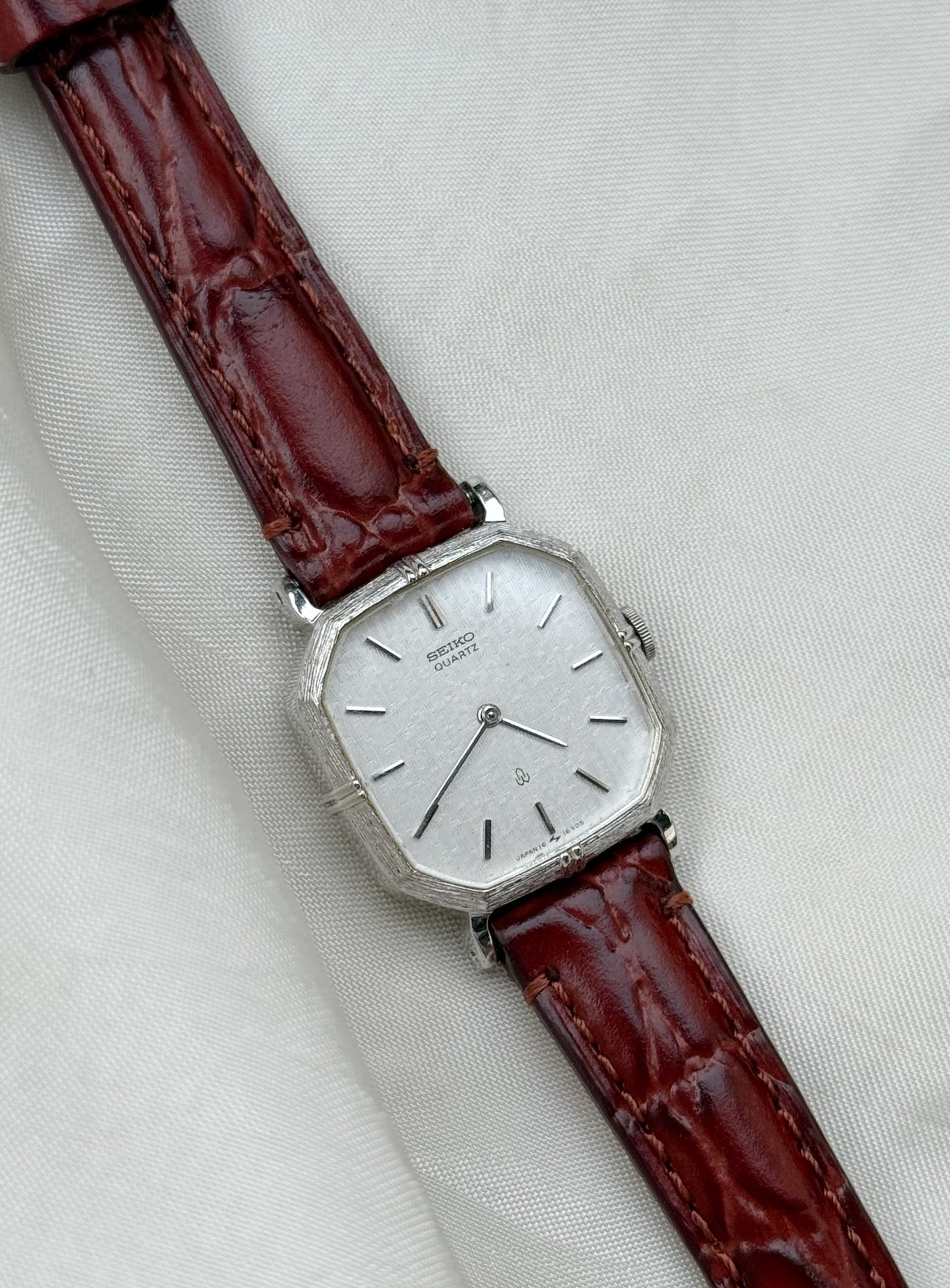 Seiko Rare Silver Tank Leather strap watch