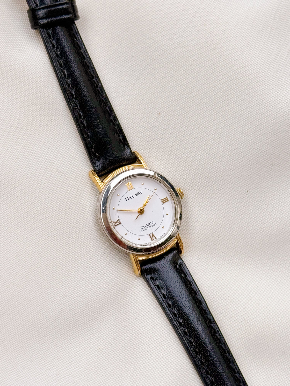Vintage citizen free way leather strap two tone watch