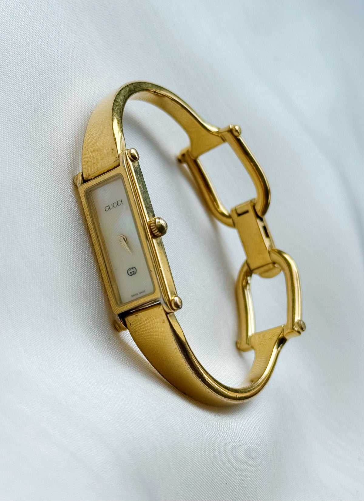 Vintage Gucci 90s Gold-Plated 1500L Quartz Watch ; MOP & Black dial