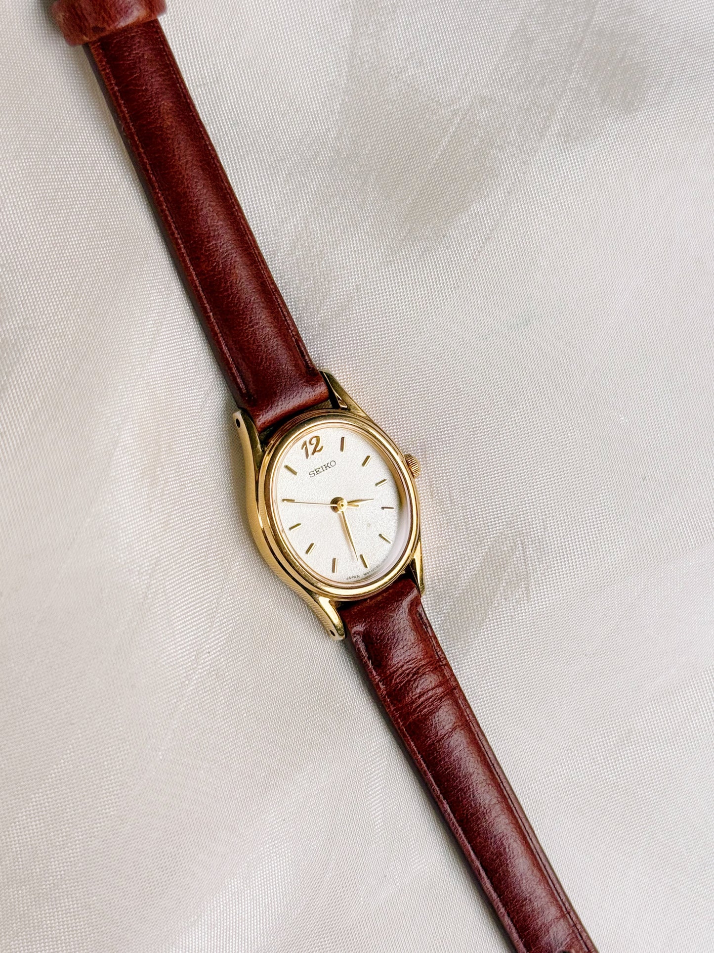 Vintage Seiko Oval dial women’s watch