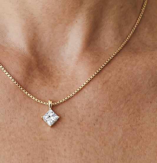 Solitaire Pendant Necklace
