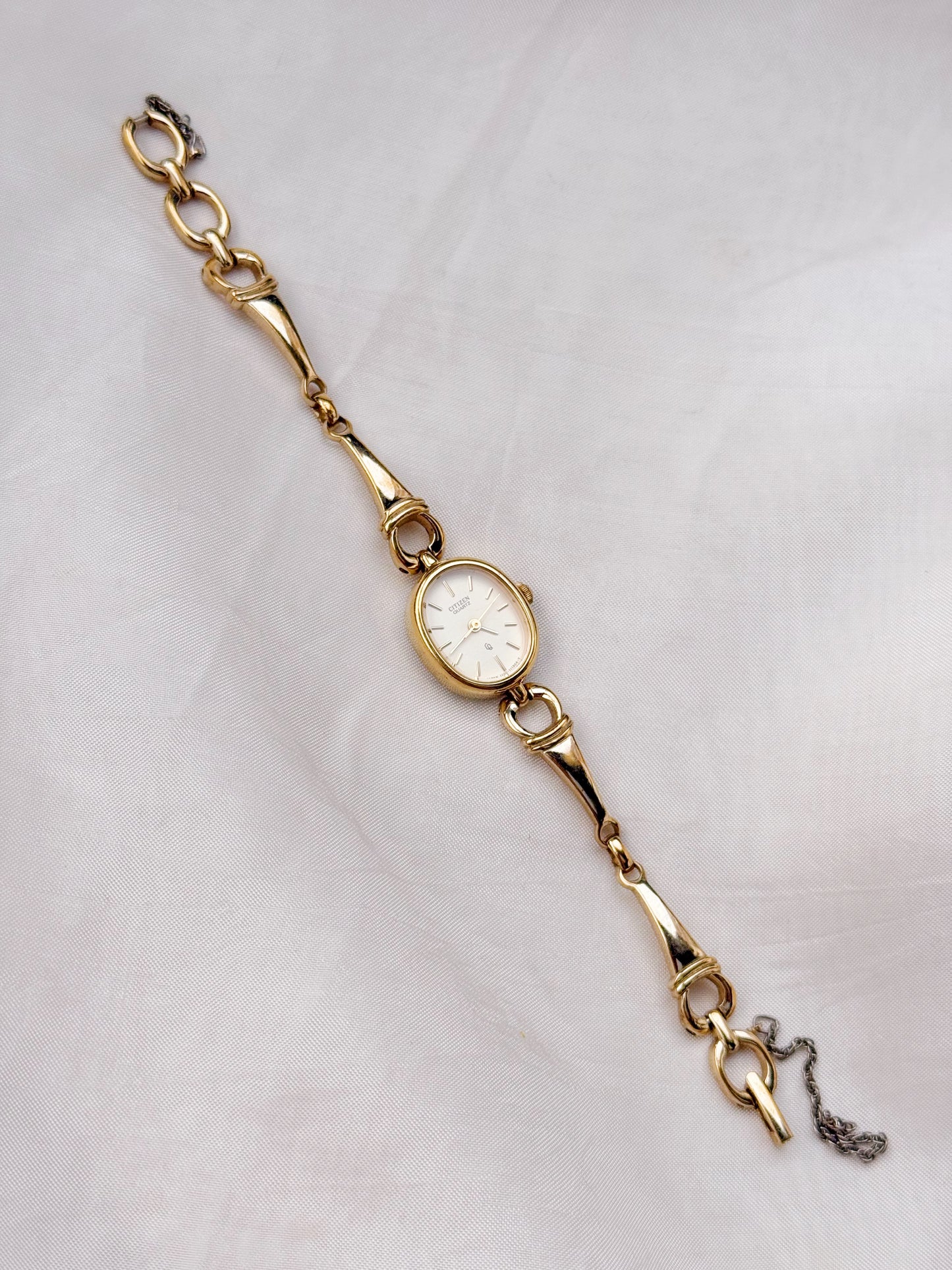 Dainty Citizen Oval Dial watch