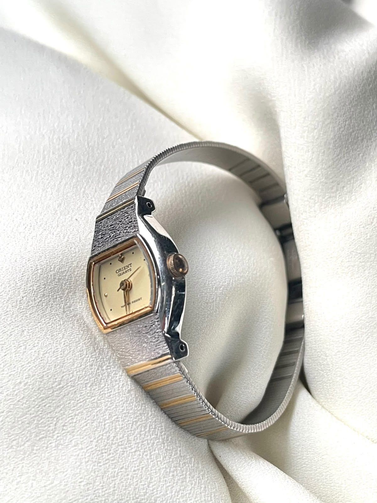 vintage Orient Quartz women watch