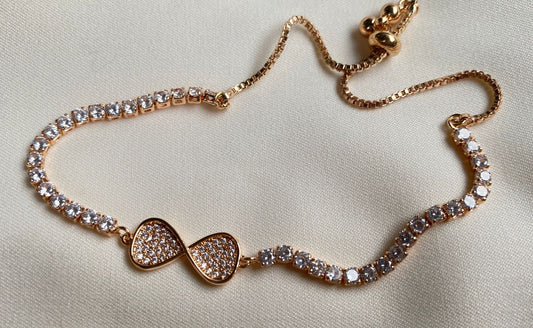 Gold plated bow adjustable bracelet