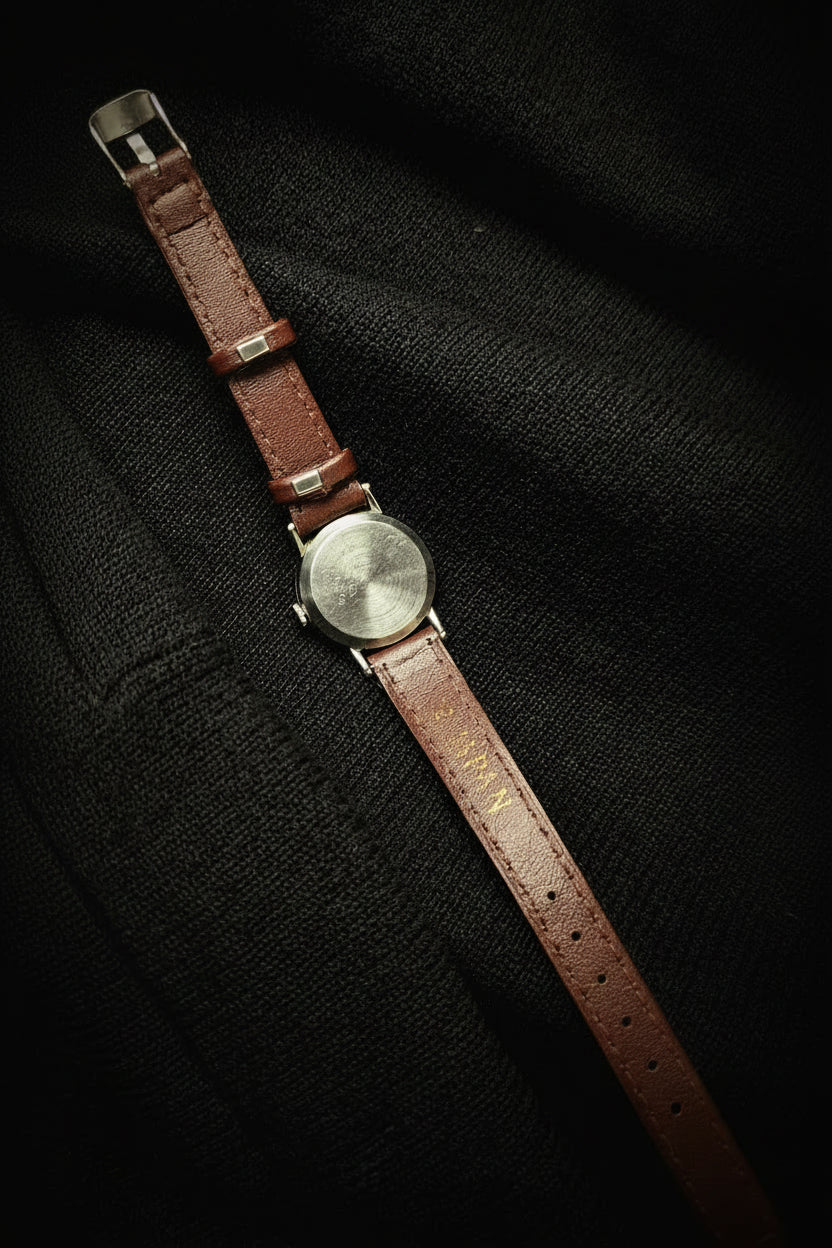Seiko vintage strap watch